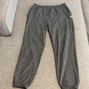 EUC. Vuori Women’s Performance Jogger Heathered Gray Size Small